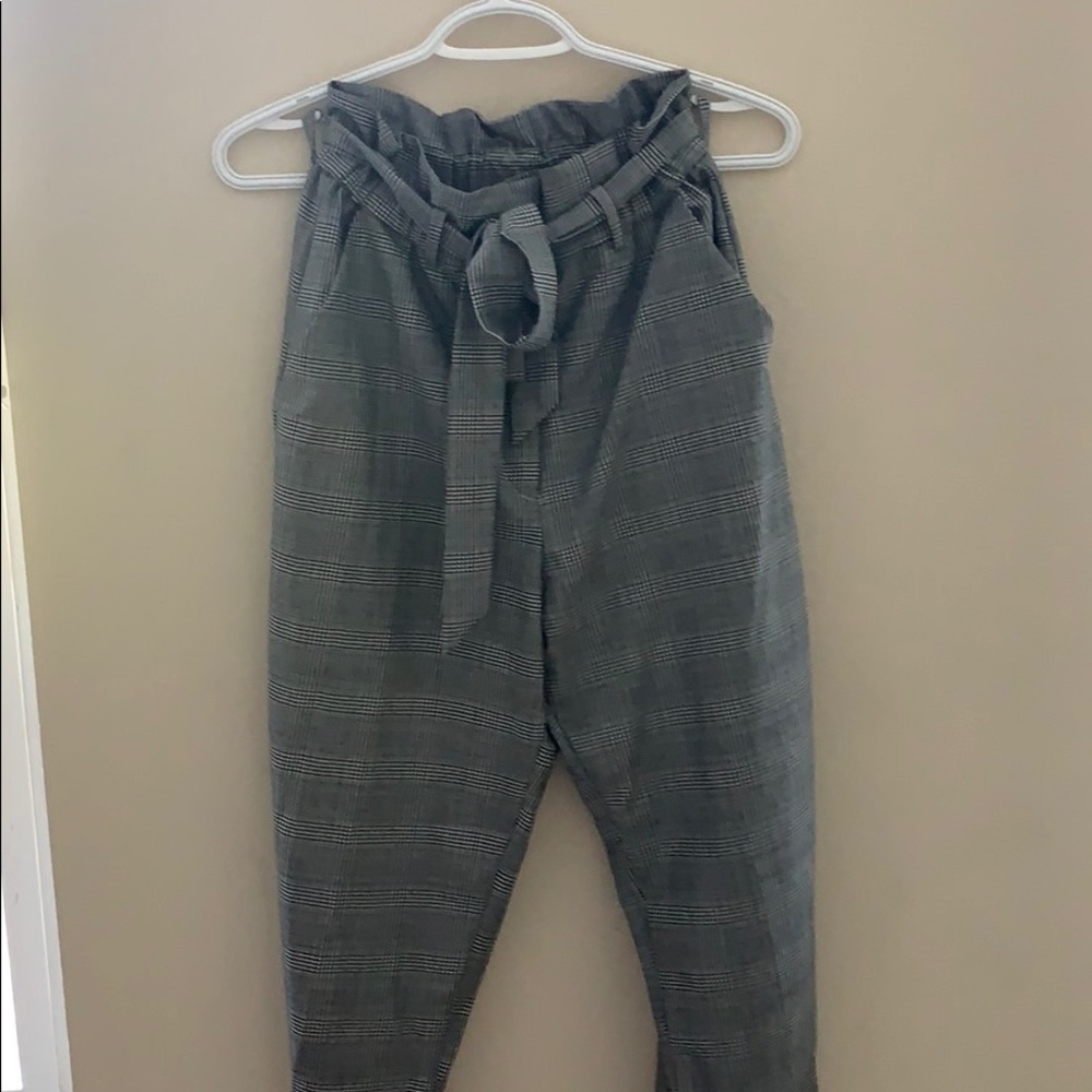 Paper bag high wasted plaid pants.